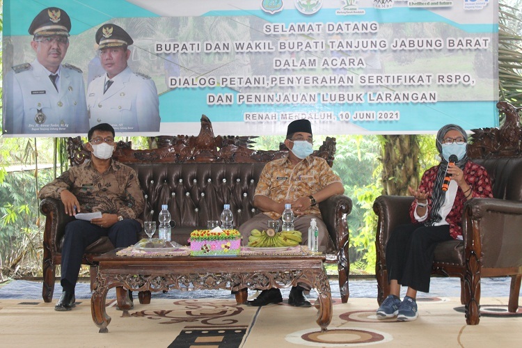 Dialog Petani Swadaya Berkelanjutan FPS-MRM dan APBML bersama Bupati